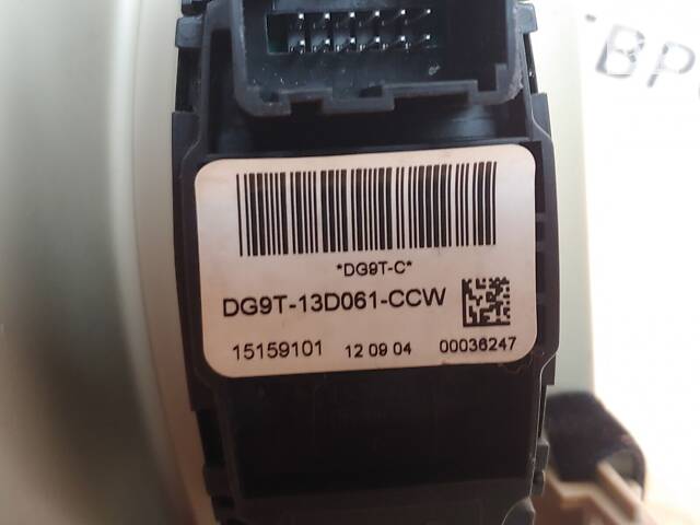 Ford Fusion 2012- Переключатель блок управления светом кнопка открытия багажника накладка DG9T-13D061-CCW