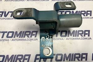 Петля двери передней правой верхняя Ford Mondeo 4 2007-2014 1736429