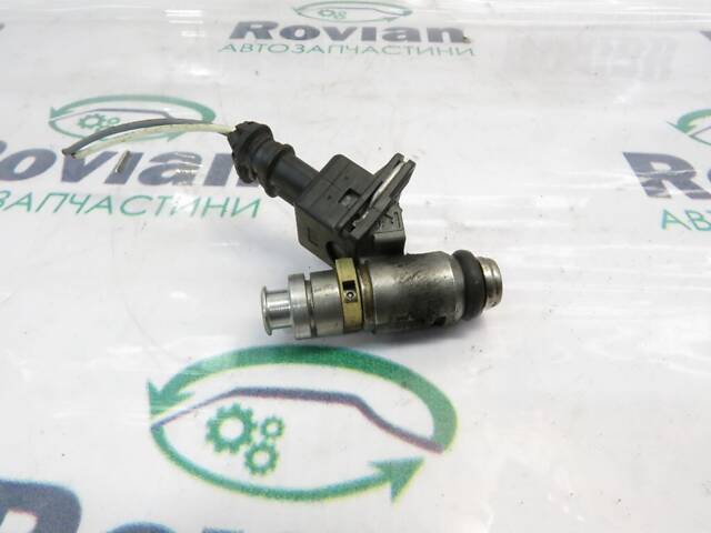 Форсунка (1,6 MPI 16V) Dacia DUSTER 2010-2013 (Дачя Дастер), БУ-284753 - Фото 1