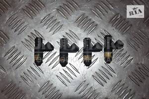 Форсунка бензин электр VW Polo 1.4 16V 2001-2009 036906031M 112847