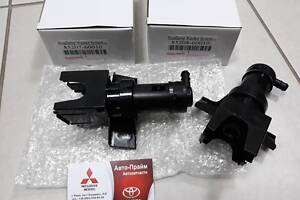 Форсунка омывателя фар Toyota Prado 120 RH 85208-60010