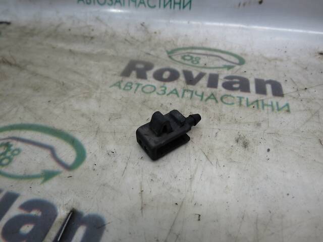 Форсунка омывателя лобового стекла Renault MEGANE 3 2013-2015 (Рено Меган 3), БУ-298889 - Фото 1