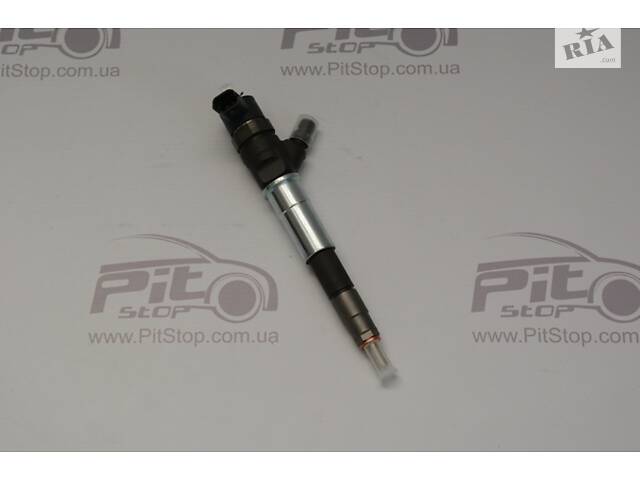 Форсунка паливна Common Rail (Bosch) Opel Vivaro/Renailt Trafic 2,0CDTI 2011- 0 445 110 338