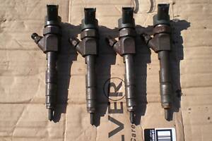 Форсунка Renault Trafic 1.9 DCI 2001-2006 (0445110021)