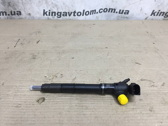 Форсунка Skoda Octavia A7 04L130277D - Фото 1