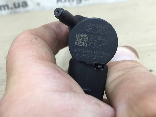 Форсунка Skoda Octavia A7 04L130277D - Фото 2