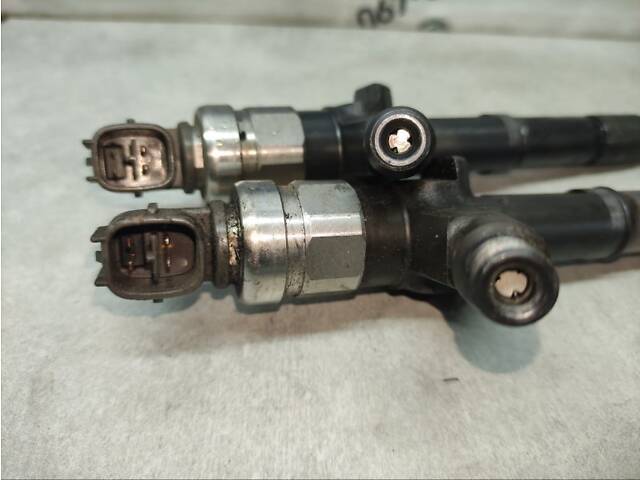 Форсунка топливная Nissan X-Trail T30 01-03-07 16600AW400 - Фото 2