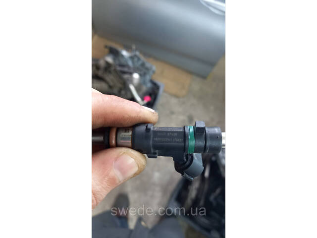 Форсунки Renault Sandero 2 0.9 TCE 2016 166008740R - Фото 3