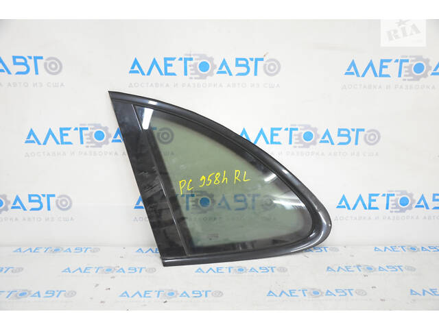 Форточка глухое стекло задняя левая Porsche Cayenne 958 11-14 с молдингом