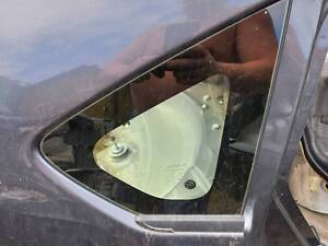 Форточка стекло в кузов зад правая для Subaru XV Impreza Crosstrek 5d 17-