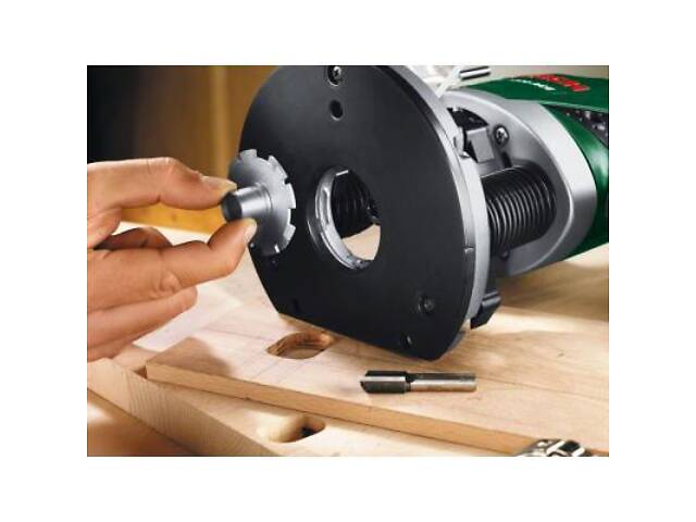 Фрезер Bosch вертикально-фрезерна машина Bosch POF 1400 ACE + набір 6 фрез (0.603.26C.801) - Фото 4