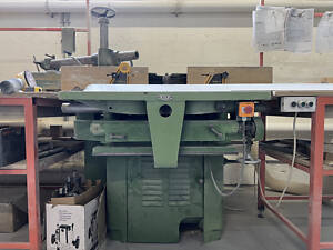 Фрезерний верстат KNOHOMA