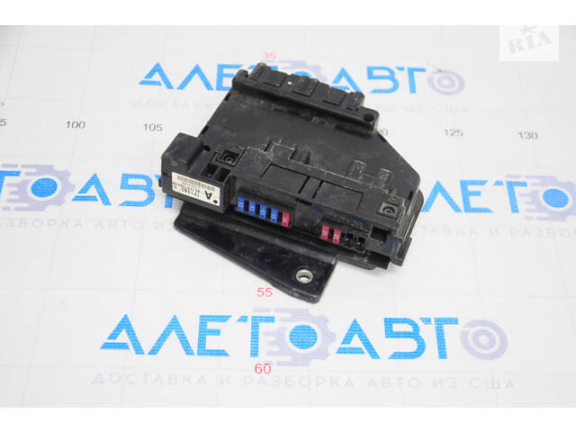 Fuse Box Relay Control Junction Block Toyota Camry v40