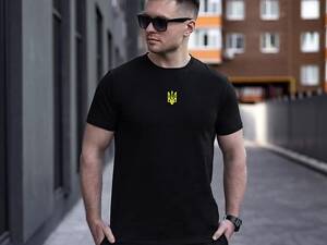 Футболка мужская однотонная чёрная Pobedov Peremoga - Наклейка Герб 4см жовта 3XL