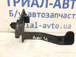 Гак капота Toyota Rav 4 CA30 2.2 DIESEL 2ADFTV 2006 (б/в)