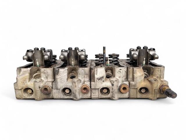 ГБЦ головка блока Chrysler Voyager 2.5 TD 1990-1995 - Фото 11
