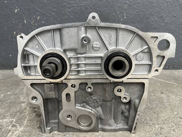 ГБЦ головка блока VW T-Roc 1.5 TSI 05E103404C - Фото 2