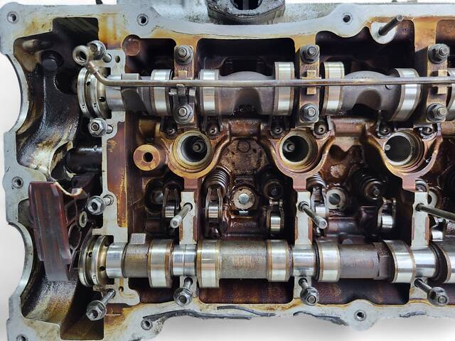 ГБЦ головка блока BMW X3 E83 2.0 16V Valvetronic 7505422.9 - Фото 8