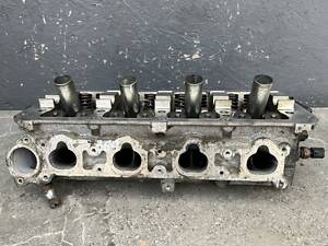 ГБЦ головка блока Chrysler Neon 2.0