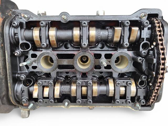 ГБЦ головка блока для Audi A4 B5 2.8 V6 30V - Фото 10