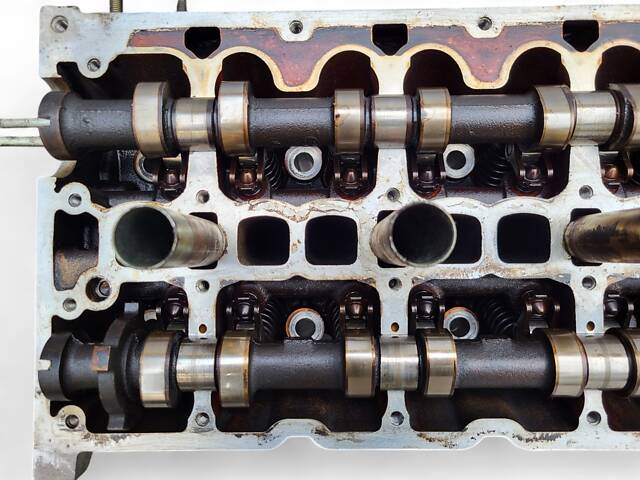 ГБЦ головка блока для Citroen C5 EW10 2.0 HPI - Фото 8