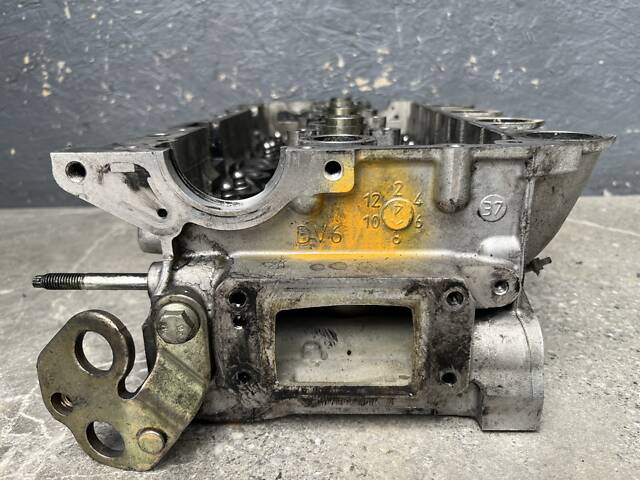 ГБЦ головка блока для Peugeot 207 1.6 HDi - Фото 2