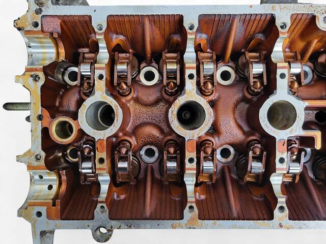 ГБЦ головка блока для Renault Scenic 1.8 16V - Фото 8