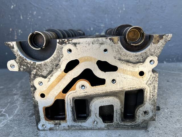 ГБЦ головка блока для Renault Megane 1.8 16V - Фото 2