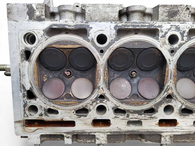 ГБЦ головка блока для Renault Laguna 1-2 1.8 16V - Фото 12