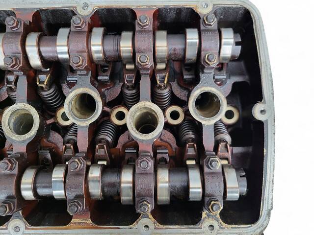 ГБЦ головка блока для Seat Toledo 2 2.3 V5 20V - Фото 7