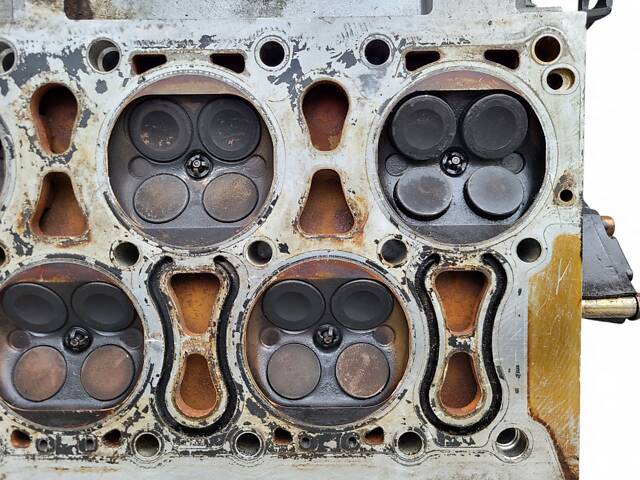 ГБЦ головка блока для Seat Toledo 2 2.3 V5 20V - Фото 9