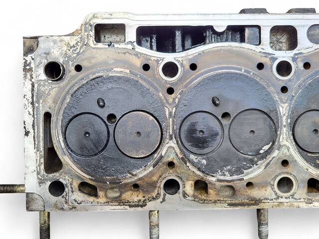 ГБЦ головка блока для Volvo V40 1.9 dTi - Фото 6