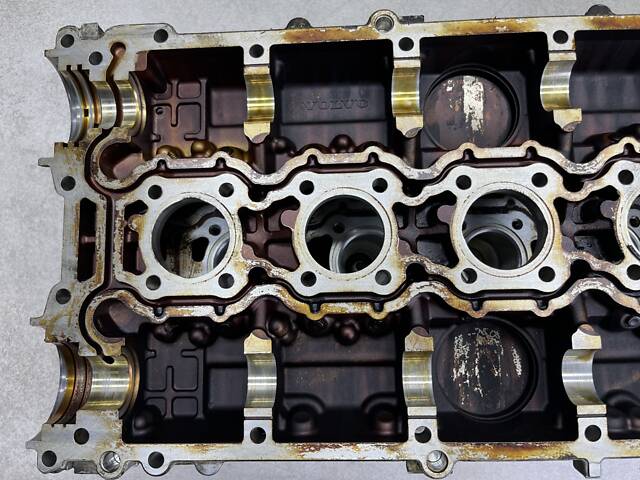 ГБЦ головка блока Volvo S80 2.9 - Фото 11