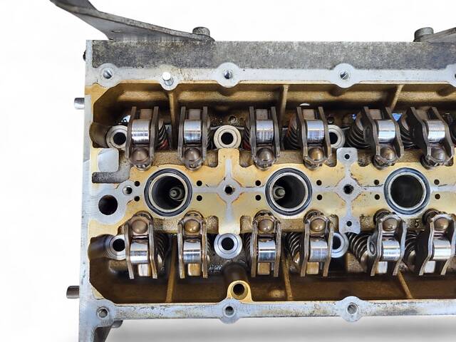 ГБЦ головка блока VW Passat B6 1.6 FSI - Фото 8