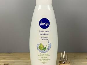 Гель для душу Lov`yc Червона віра та грушка - 750 мл.