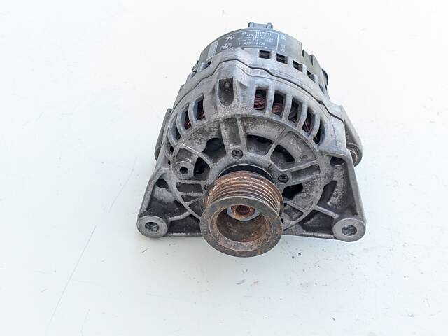 Генератор BMW 3 (E36 E46) 1.6 1.8 (1990-2001) 316 i 318 i Bosch 0123315022 - Фото 2