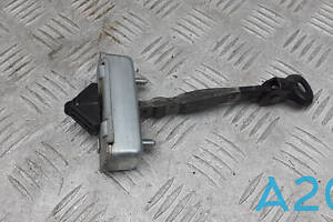 GHP972270 - Б/У Ограничитель двери на MAZDA 6 2.5