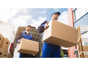 Грузчик мясної продукції