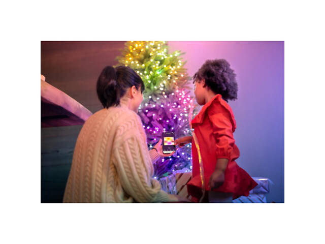 Гірлянда Twinkly Smart LED Strings USB 200 LED-лампочок у формі зірки RGB, Зелений дріт, USB-C 12м (TWKS200RGB-G) - Фото 4