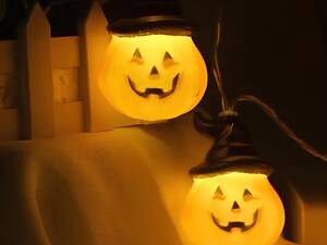 Гірлянда у вигляді Хелловінських гарбузів RESTEQ 1.5 м — світлодіодна прикраса з теплим світлом для тематичних вечірок.