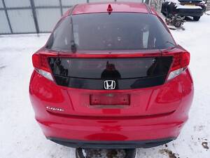 HONDA CIVIC IX багажник R81 окно 2014г