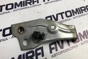 Кронштейн панелі моторного відсіку правий Hyundai i30 2007-2012 667662L010