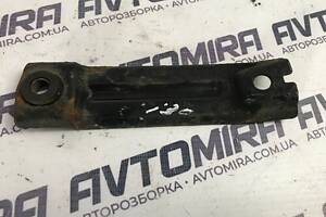 Кронштейн переднього бампера Hyundai i30 2007-2012 865752L000