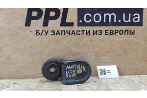 Hyundai Matrix 2001-2010 кріплення кронштейн радіатора 2533317000