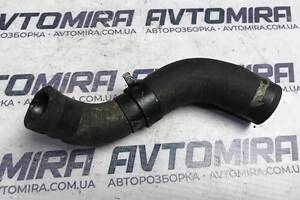 Патрубок системи охолодження Hyundai Santa FE II 2.2 CRDI 2005-2009 2564027401