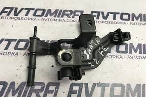 Опорная планка топливной форсунки Hyundai Santa FE II 2.2 CRDI 2009-2012 314452F001