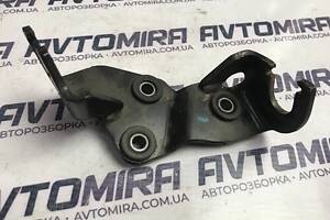 Кронштейн тросу МКПП Hyundai Santa FE II 2.2 CRDI 2009-2012 4392038022