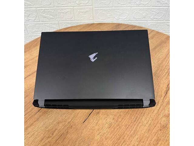 Игровой ноутбук Б-класс Gigabyte Aorus 15P YD / 15.6' (1920x1080) IPS / Intel Core i7-11800H (8 (16) ядер по 2.3 - 4.6 G - Фото 3