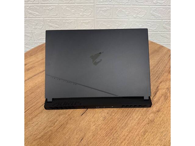 Игровой ноутбук Gigabyte Aorus 15 BMF / 15.6' (1920x1080) IPS / Intel Core i5-13500H (12 (16) ядер по 3.5 - 4.7 GHz) / 1 - Фото 3