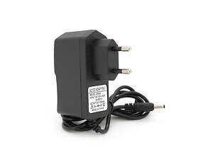 Імпульсний адаптер живлення 5 В 0,5 А (2.5 Вт) M050050-2A1 штекер 3.5/1.35, довжина 1 м